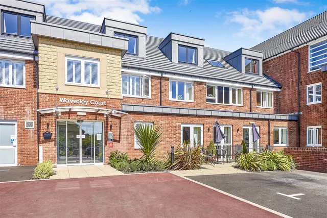 Waverley Gardens, Carlisle, CA3, photo 1