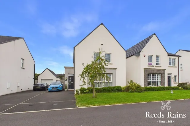 Ashbourne Manor, Carrickfergus, County Antrim, BT38, photo 1