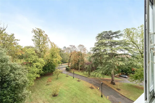 Evesham Road, Cheltenham, GL52, photo 2