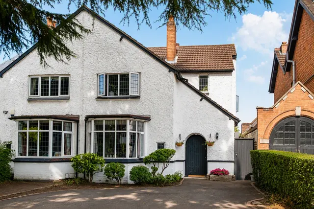 Warwick Road, Solihull, B92, photo 1