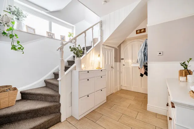 Warwick Road, Solihull, B92, photo 2