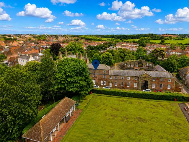 Westgate, Bridlington, YO16, photo 1