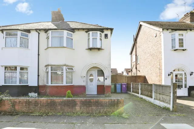 Holmefield Road, Liverpool, L19, photo 1