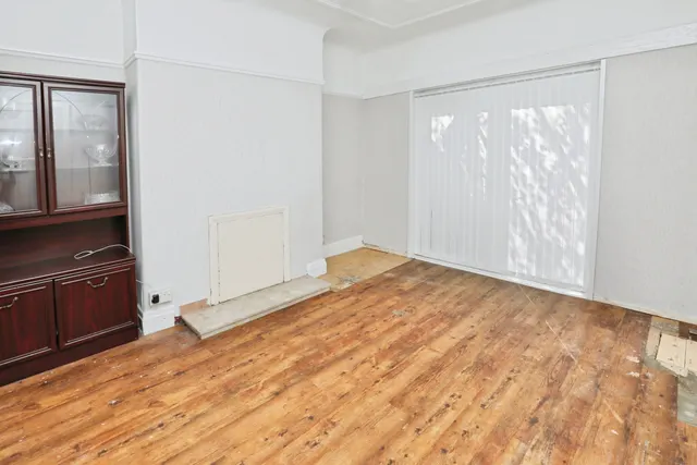 Holmefield Road, Liverpool, L19, photo 3