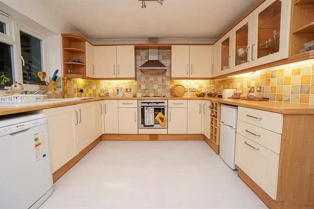 Sandwich Drive, St. Leonards-On-Sea, photo 2