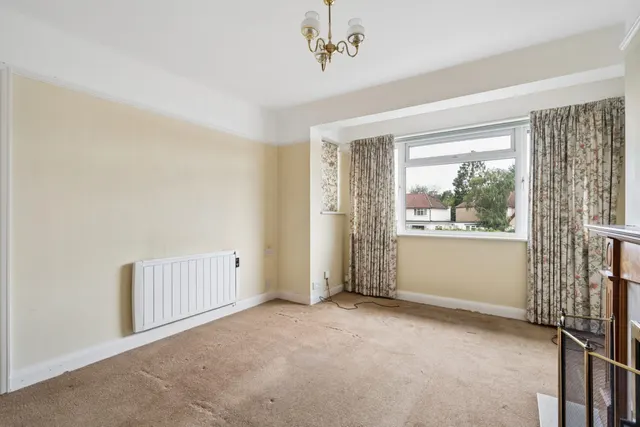 Photo 3 — 15b Fairview Drive, Watford, Watford, WD17 4ST