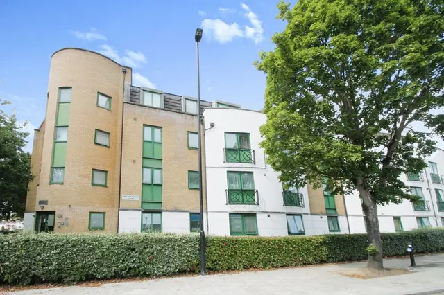 William Perkins Court 1089 Greenford Road, Greenford, photo 1
