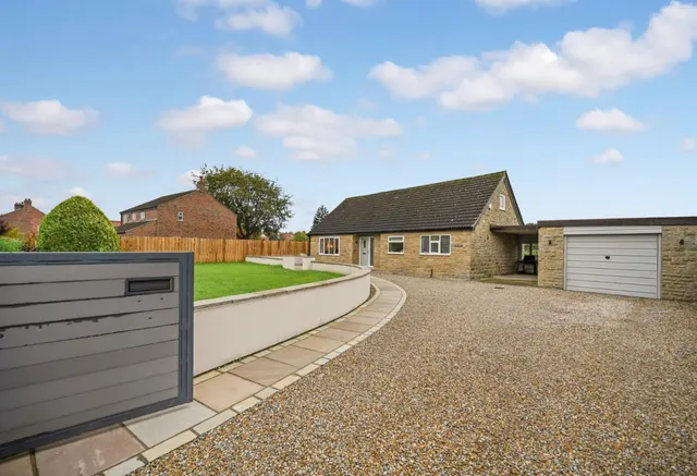 Bedale Lane, Wath, HG4, photo 1