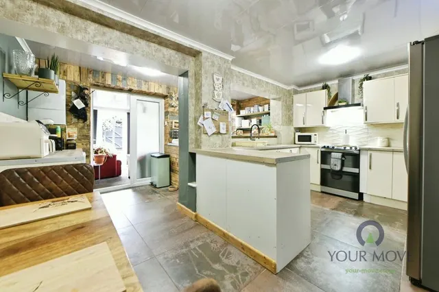Esther Street, Oldham, OL4, photo 3