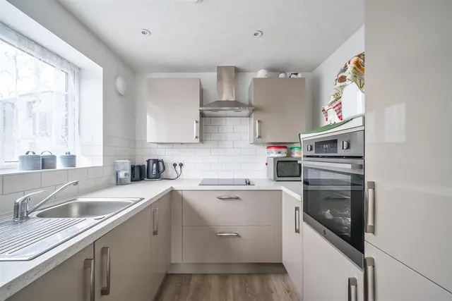 Tangier Way, Taunton, TA1, photo 3