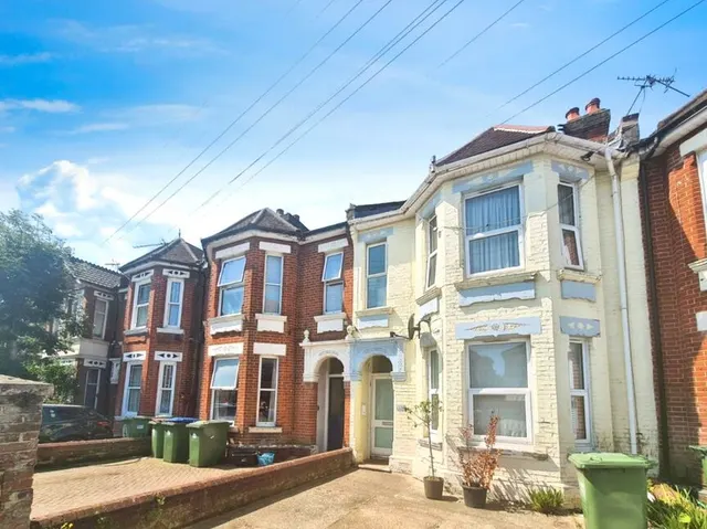 Atherley Road, Southampton, SO15, photo 1