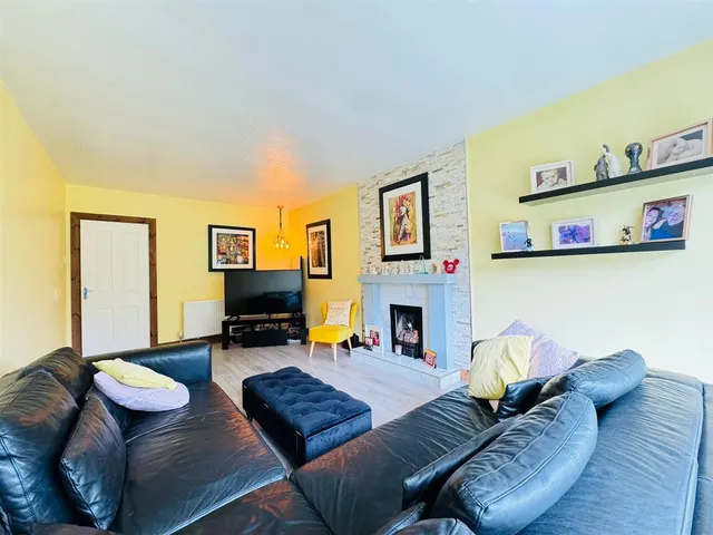 Ravelston Crescent, Carnmoney, BT36, photo 3