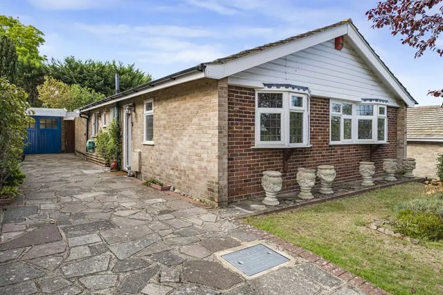 Shuttlemead, Bexley, DA5, photo 1