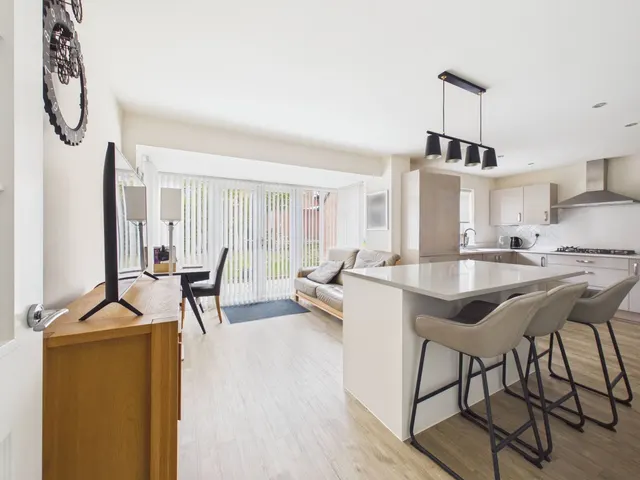 Kefford Drive, Moulton, NN3, photo 3