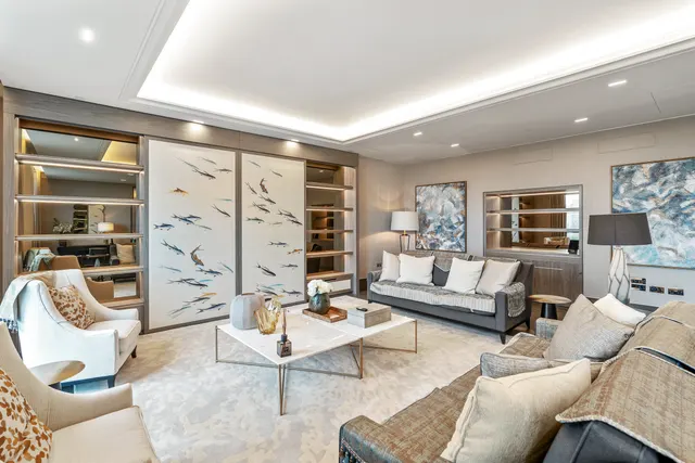 Ashburton Place, Clarges Mayfair, W1J, photo 1