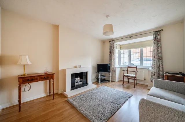 Rayner Drive, Arborfield, RG2, photo 2