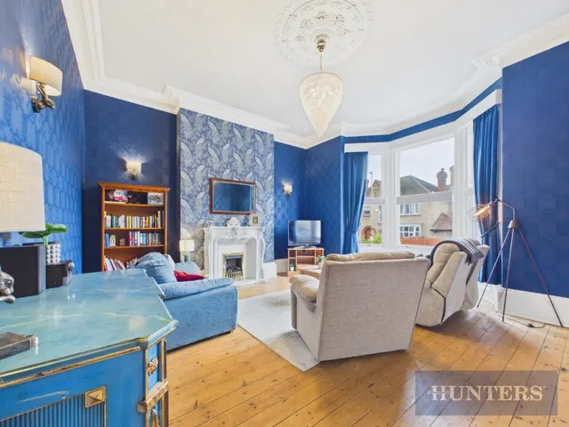 West Street, Scarborough, YO11, photo 2