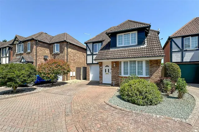 Rustington, Littlehampton, BN16, photo 1