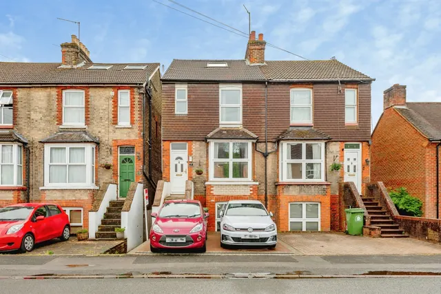 Earlsbrook Road, Redhill, RH1, photo 1