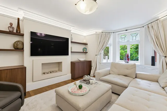 Abingdon Villas, London, W8, photo 1
