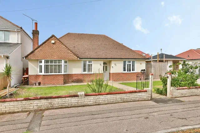 Romney Road, Northbourne, BH10, photo 1