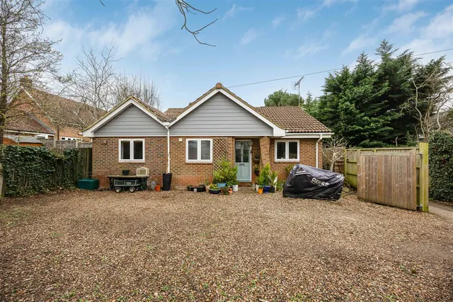 Micklands Road, Caversham, RG4, photo 1
