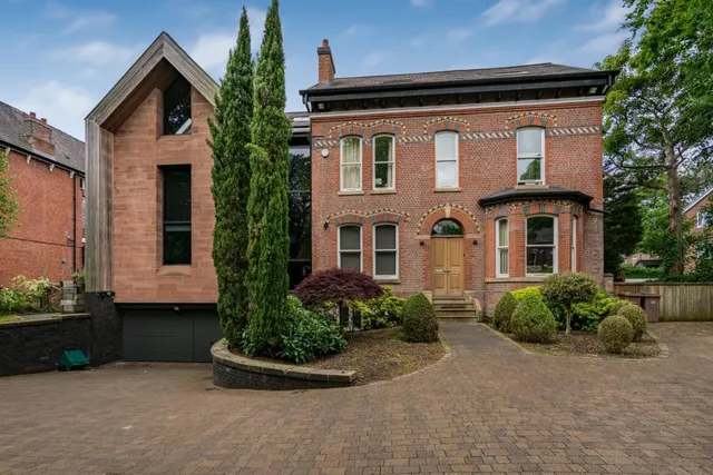 Ellesmere Road, Ellesmere Park, M30, photo 1