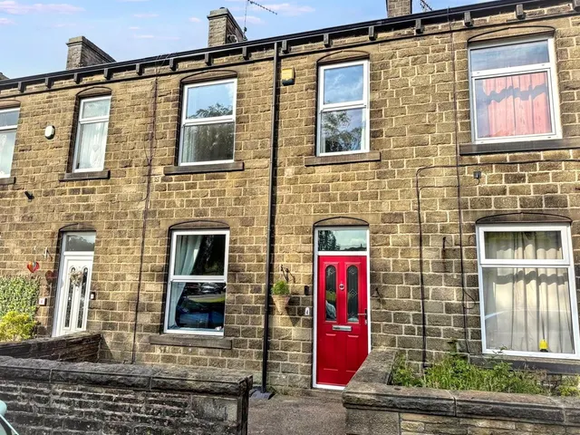 Crag View, Sutton-In-Craven, BD20 7QE, photo 1