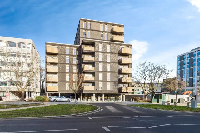 The Boulevard, CRAWLEY, photo 1