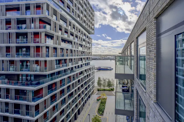 Photo 2 — 67 Docker Building, 8 Bonnet Street, London