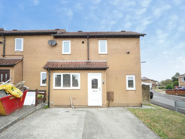 Aspen Way, Pontypridd, CF38, photo 1