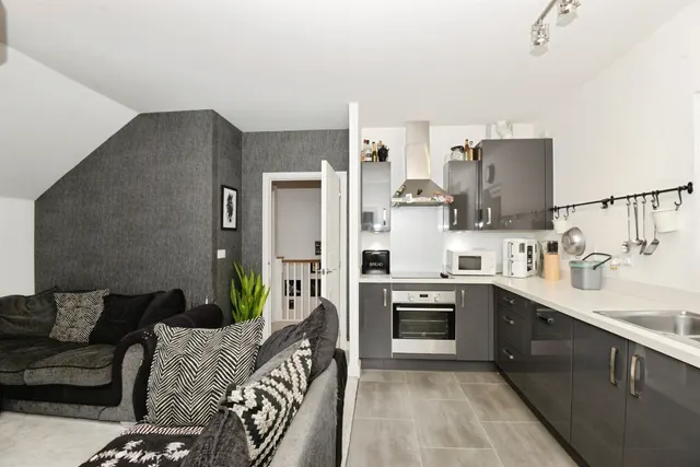 Ashmole Place, Wokingham, RG40, photo 3