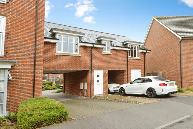 Ashmole Place, Wokingham, RG40, photo 1