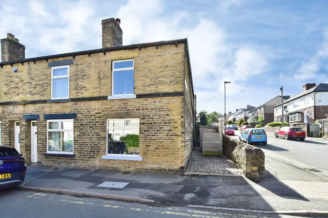 Cross Lane, Sheffield, S10, photo 1