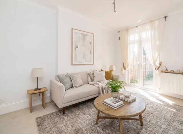 Photo 2 — Waldegrave Road, Ealing, W5
