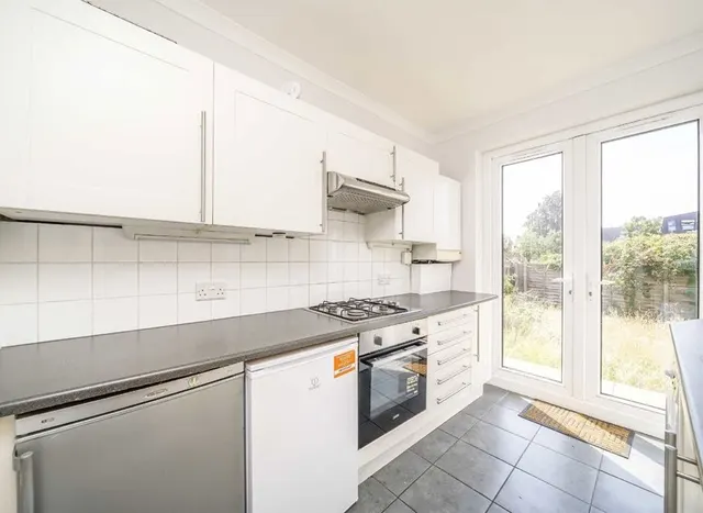 Photo 3 — Waldegrave Road, Ealing, W5