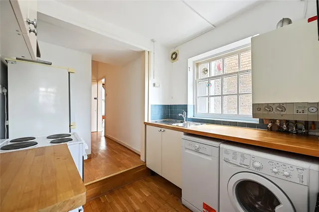 Photo 2 — Stanlake Road, Shepherds Bush, London, W12