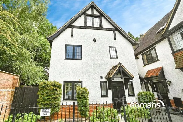 Woodridge Close, Bracknell, RG12, photo 1