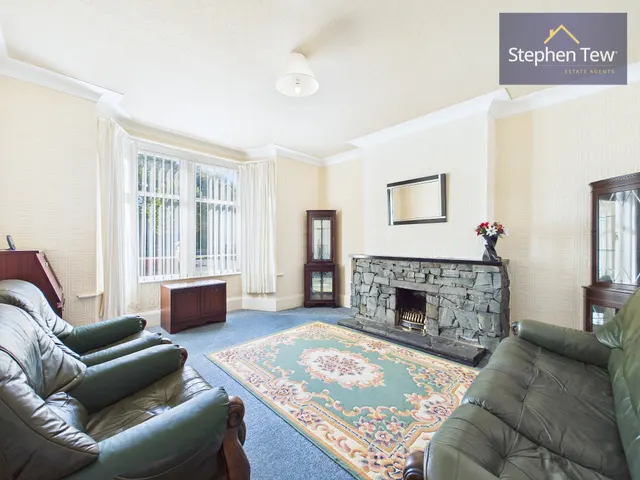 Squires Gate Lane, Blackpool, FY4, photo 2