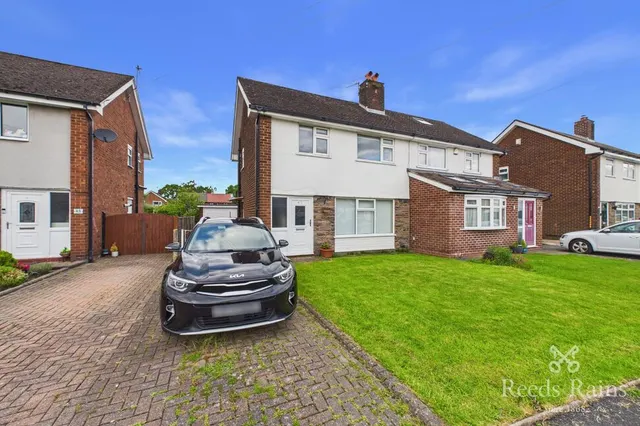 Oakland Avenue, Offerton, Cheshire, SK2, photo 1