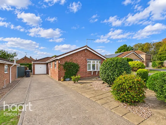 Troon Close, Washingborough, LN4, photo 1