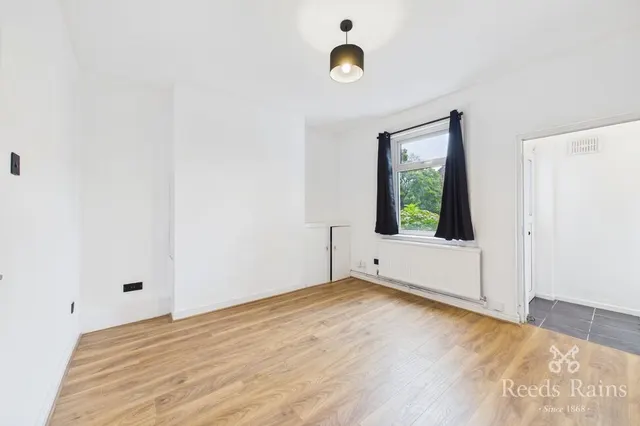 Photo 2 — Wythenshawe Road, Manchester, Greater Manchester, M23