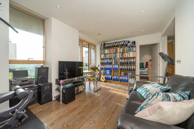 Albert Road, London, NW6, photo 1