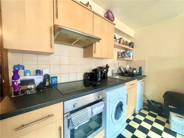 Drill Hall Road, Newport, PO30, photo 3