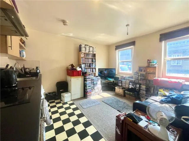 Drill Hall Road, Newport, PO30, photo 2