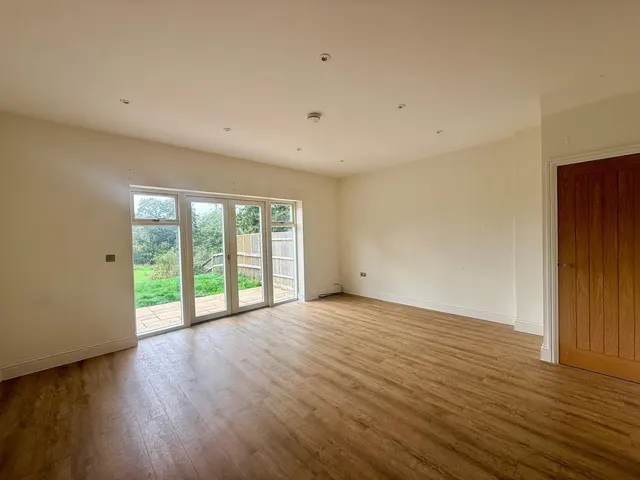Newick Lane, TN21, photo 3