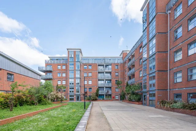 Photo 2 — 13 Bailey House, Berber Parade, London