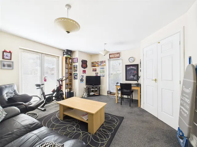 Photo 3 — Mere Drive, Clifton, Swinton, Manchester, M27 8SD