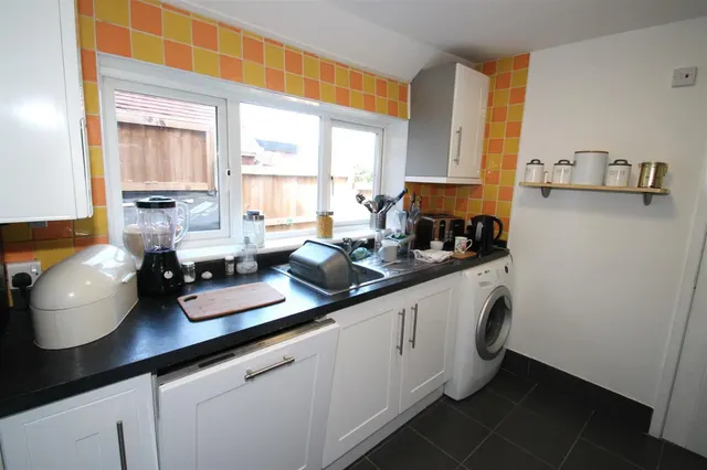 Photo 3 — Melbourne Road, Halesowen