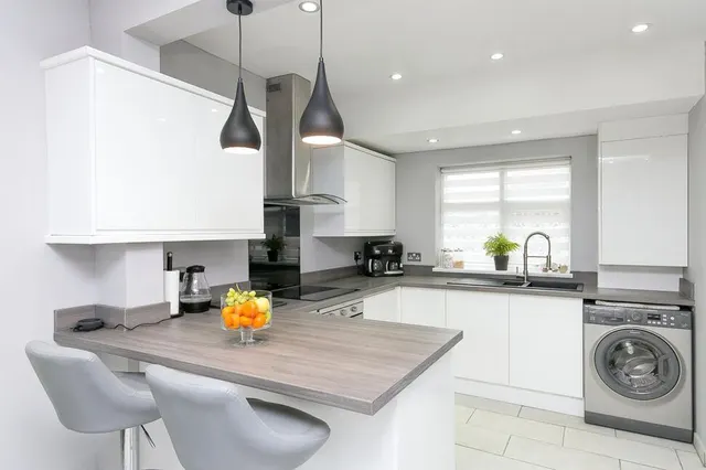 Rhuddlan Road, Rhyl, LL18, photo 3